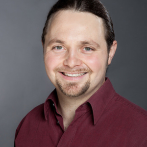 medical-volunteers-michael-teffel